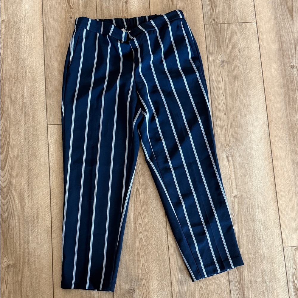 Old Navy Women's Navy and White Striped Pants